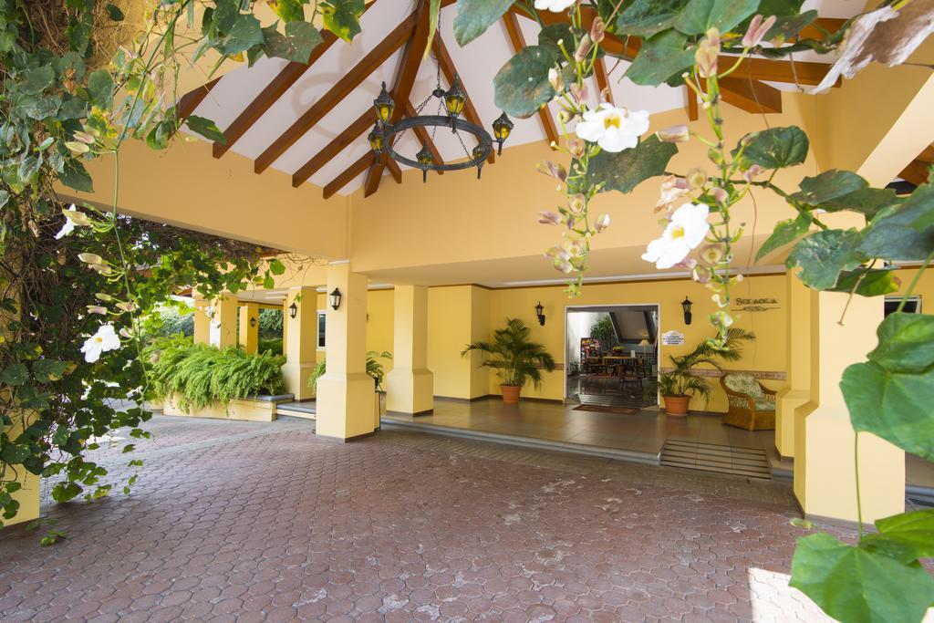 Apartotel & Suites Villas Del Rio サンホセ エクステリア 写真