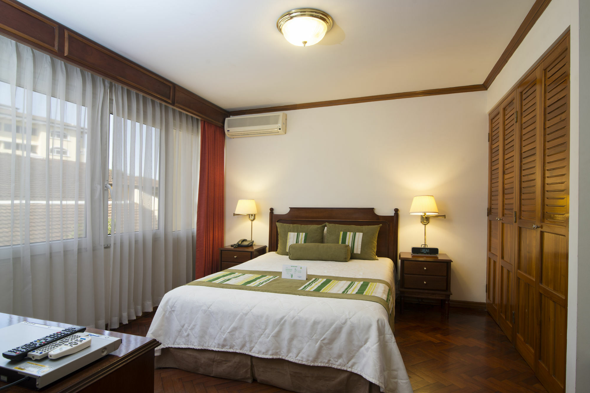 Apartotel & Suites Villas Del Rio サンホセ エクステリア 写真